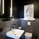 Hostel P182 Hidden Berlín