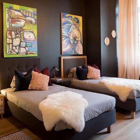 P182 Hidden * Berlin