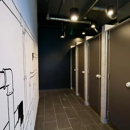 P182 Hidden 호스텔 베를린