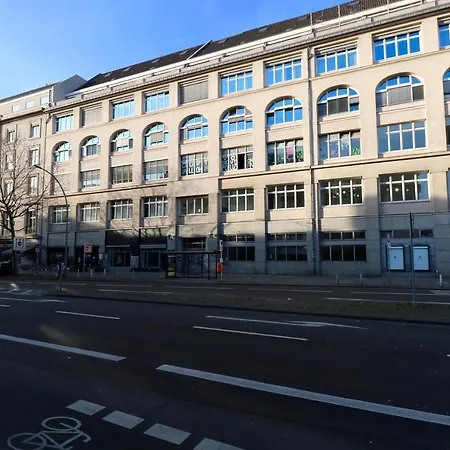 P182 Hidden 호스텔 *