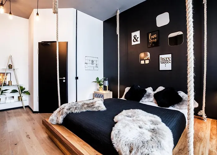 P182 Hidden Albergue *